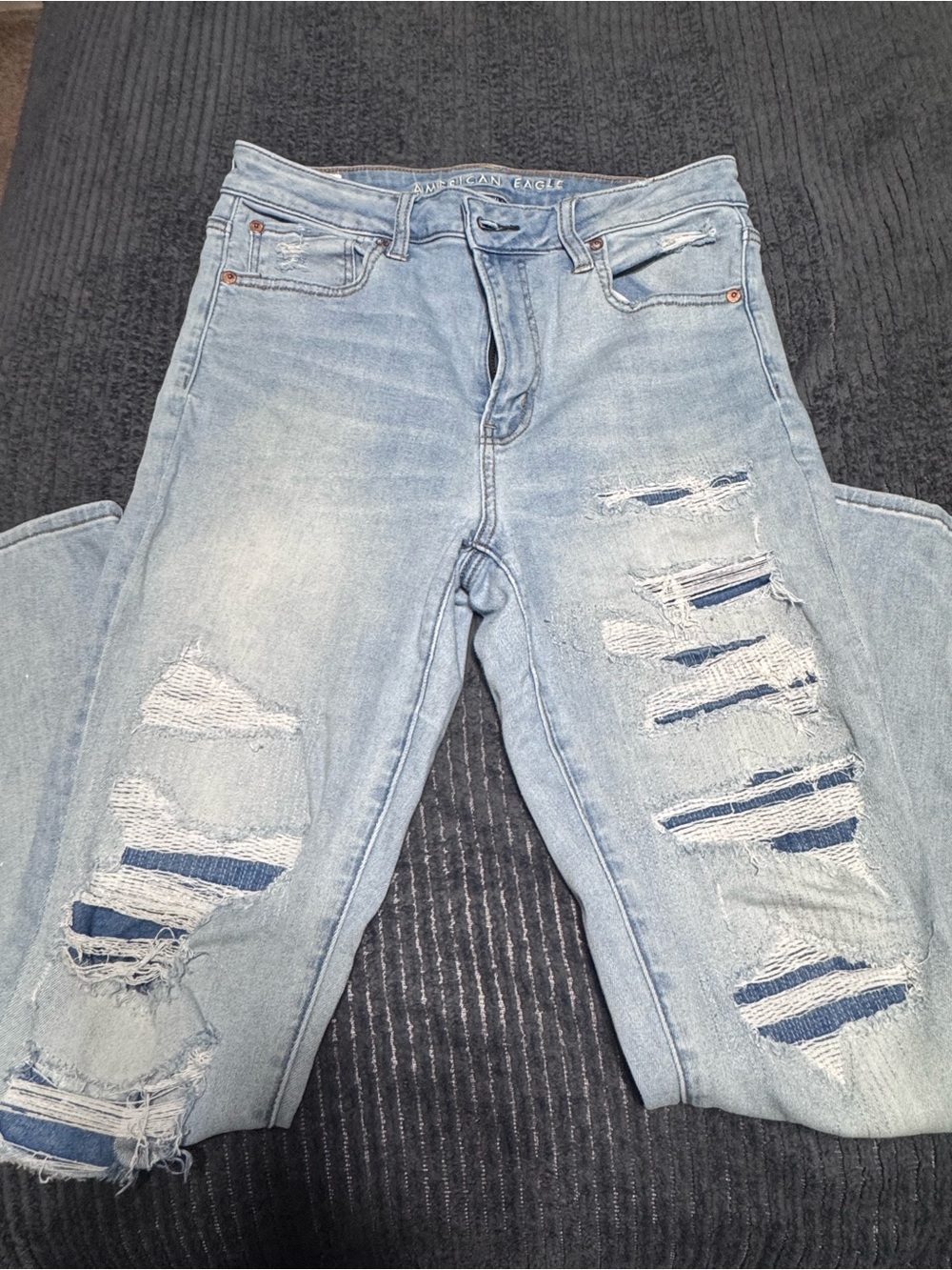 American Eagle Outfitters Light Blue Distressed skinny jeans